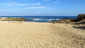 Secluded Beach Along the Trail to Kaena Point (North Shore Route)